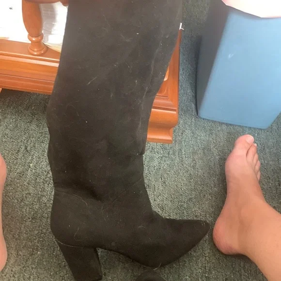 Heels size 7 - Picture 1 of 2